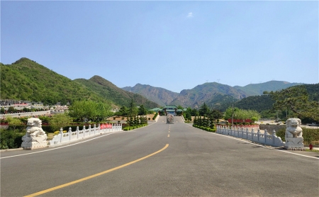 德陵公墓主路